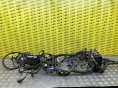 Проводка двигателя Lexus LX 570 (2007-2022) 2008 821116AP91 ВНЕДОРОЖНИК 5.7 I 3URFE