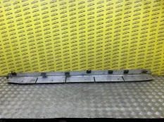 Кронштейн подножки Mercedes-Benz GL-Класс I X164 500 (2006-2009) 2006 A1646900210 5.5 I M273, правый