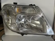 Фара правая Nissan Navara (D40) 2004-2015 2010 260105X00B
