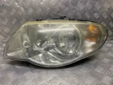 Фара левая Chrysler Voyager IV (2000-2007) 2005 04857833AB 2.4 I EDZ