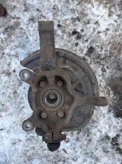 Кулак поворотный правый Nissan Juke (F15) 2011> 2015 1.6 I