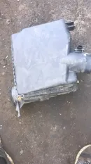 Корпус воздушного фильтра Lexus LX 570 (2007-2022) 2009