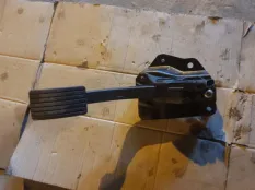 Педаль газа Mitsubishi L200 (2015-2022) 2016 2.4 D 4N15