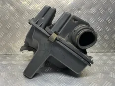 Корпус воздушного фильтра Chrysler Voyager IV (2000-2007) 2003 МИНИВЭН 2.5 D ENJ