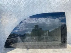 Стекло кузовное боковое правое Chrysler Grand Voyager IV (2001-2007) 2004 2.5 D