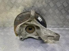 Кулак поворотный левый Toyota Prius XW30 (2009-2015) 2012 1.8 I