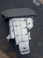 Подлокотник Jeep Renegade I 2014 - 2019 2015 1.4 I