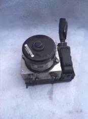 Блок ABS Nissan Navara (D40) 2004-2015 2007 47660EB33A 2.5 D YD25DDTI