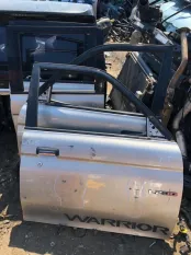 Дверь передняя правая Mitsubishi L200 (1996-2006) 2003 2.5 D 4D56