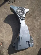 Сабвуфер Land Rover Freelander II (2006-2014) 2010 900475470001 2.2 D 224DT