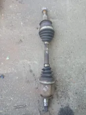 Полуось передняя левая (приводной вал, ШРУС) Nissan Navara (D40) 2004-2015 2008 39100EB300 2.5 D YD25DDTI
