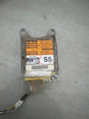 Блок AirBag Toyota Hilux (2005-2015) 2007 891700K030 2.5 D 2KDFTV