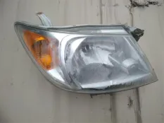 Фара правая Toyota Hilux (2005-2015) 2007 2.5 D 2KDFTV