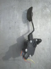 Педаль газа Toyota Rav 4 (XA30) (2005-2014) 2008 7811042030 2.0 I