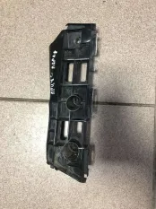 Крепление бампера переднего Toyota Prius XW30 (2009-2015) 2012 5211647040 1.8 I