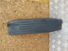 Накладка на порог Toyota Hilux (2005-2015) 2013 3.0 D 1KDFTV