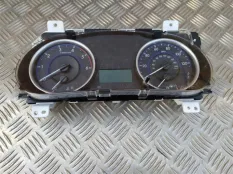 Щиток приборов (приборная панель) Toyota Hilux (2015-2021) 2017 2.4 D 2GDFTV