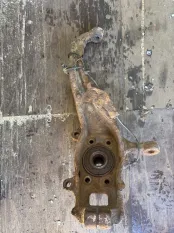 Кулак поворотный правый Nissan Pathfinder (R51M) 2004-2013 2008 40014EB000 ВНЕДОРОЖНИК 2.5 D YD25DDTI