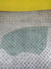 Стекло двери передней правой Dodge Caliber I (2006-2012) 2007 2.0 I ECN