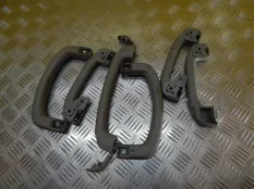 Ручка внутренняя потолочная Nissan Navara (D40) 2004-2015 2012 2.5 D YD25DDTI