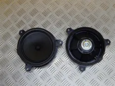 Динамик Toyota Hilux (2015-2021) 2020 2.4 D 2GDFTV, передний левый