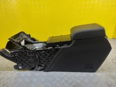 Подлокотник Land Rover Range Rover Evoque I (2011-2018) 2016 2.0 D 204DTD