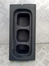 Подстаканник Nissan Navara (D40) 2004-2015 2006 2.5 D YD25DDTI