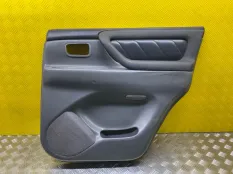 Обшивка двери задняя правая Toyota Land Cruiser (100) 1998-2007 2000 4.2 D 1HDFTV