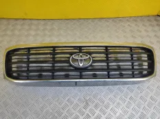 Решетка радиатора Toyota Land Cruiser (100) 1998-2007 2000 4.2 D 1HDFTV