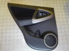 Обшивка двери задняя левая Toyota Rav 4 (XA30) (2005-2014) 2006 6764042320B1 2.0 I 1AZFE