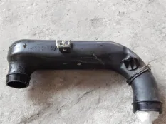 Патрубок воздушного фильтра Land Rover Freelander II (2006-2014) 2008 2.2 D 224DT