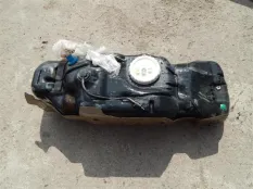 Бак топливный Toyota Hilux (2005-2015) 2014 770010K220 2.5 D 2KDFTV