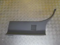 Обшивка стойки задней левой Toyota Hilux (2005-2015) 2011 625140K020 2.5 D 2KDFTV