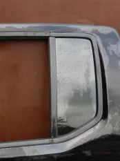 Стекло двери задней левой (форточка) Nissan Navara (D40) 2004-2015 2011 2.5 D YD25DDTI