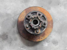 Диск тормозной передний Toyota Land Cruiser (100) 1998-2007 2000 4.2 D 1HDFTV