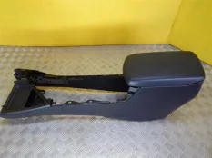 Подлокотник Toyota Rav 4 (CA40) (2012-2019) 2014 2.0 D 1ADFTV