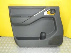 Обшивка двери передняя левая Nissan Pathfinder (R51M) 2004-2013 2006 ВНЕДОРОЖНИК 2.5 D YD25DDTI