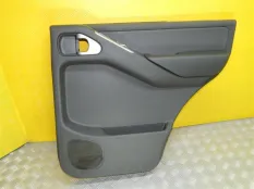 Обшивка двери задняя правая Nissan Pathfinder (R51M) 2004-2013 2006 ВНЕДОРОЖНИК 2.5 D YD25DDTI