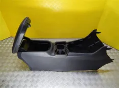 Подлокотник Toyota Rav 4 (XA50) (2018-н.в.) 2020 5892042020C1 2.5 A25AFXS GIBRID