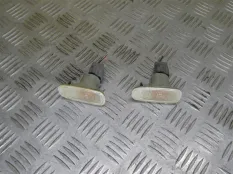 Поворотник левый Toyota Land Cruiser 200 (2008-2021) 2010