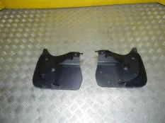 Брызговик задний правый Toyota Land Cruiser 200 (2008-2021) 2010