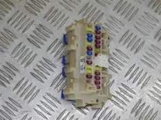 Блок предохранителей Infiniti QX70 (2013-2017) 2015 3.0 D V9X C002615