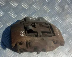 Суппорт передний правый Toyota Hilux (2005-2015) 2006 477300K061 2.5 D 2KDFTV