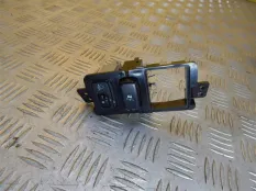 Корректор фар Mitsubishi L200 (2006-2015) 2008 2.5 D 4D56