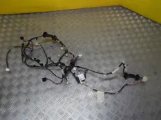 Проводка двери Toyota Hilux (2005-2015) 2006 2.5 D 2KDFTV