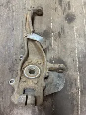 Кулак поворотный левый Nissan Navara (D40) 2004-2015 2008 40015EB000 2.5 D YD25DDTI