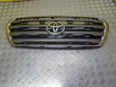 Решетка радиатора Toyota Land Cruiser 200 (2008-2021) 2009