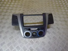Рамка под магнитолу Toyota Hilux (2005-2015) 2007 3.0 D 1KDFTV