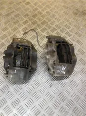 Суппорт передний левый Toyota Hilux (2005-2015) 2007 477500K061 3.0 D 1KDFTV