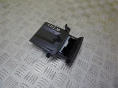 Пепельница Toyota Hilux (2005-2015) 2007 741110D030 3.0 D 1KDFTV